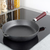 Gusseisenpfanne Eisenpfanne Grillpfanne Bratpfanne aus Gusseisen CAST LINE 24 cm